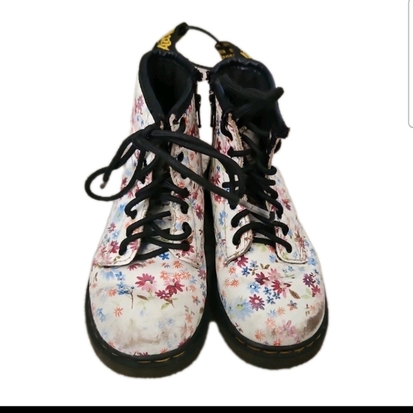 Dr Martens Kids Brooklee Lace Ankle Combat in White Floral Feminine Boot 8 - Picture 2 of 13
